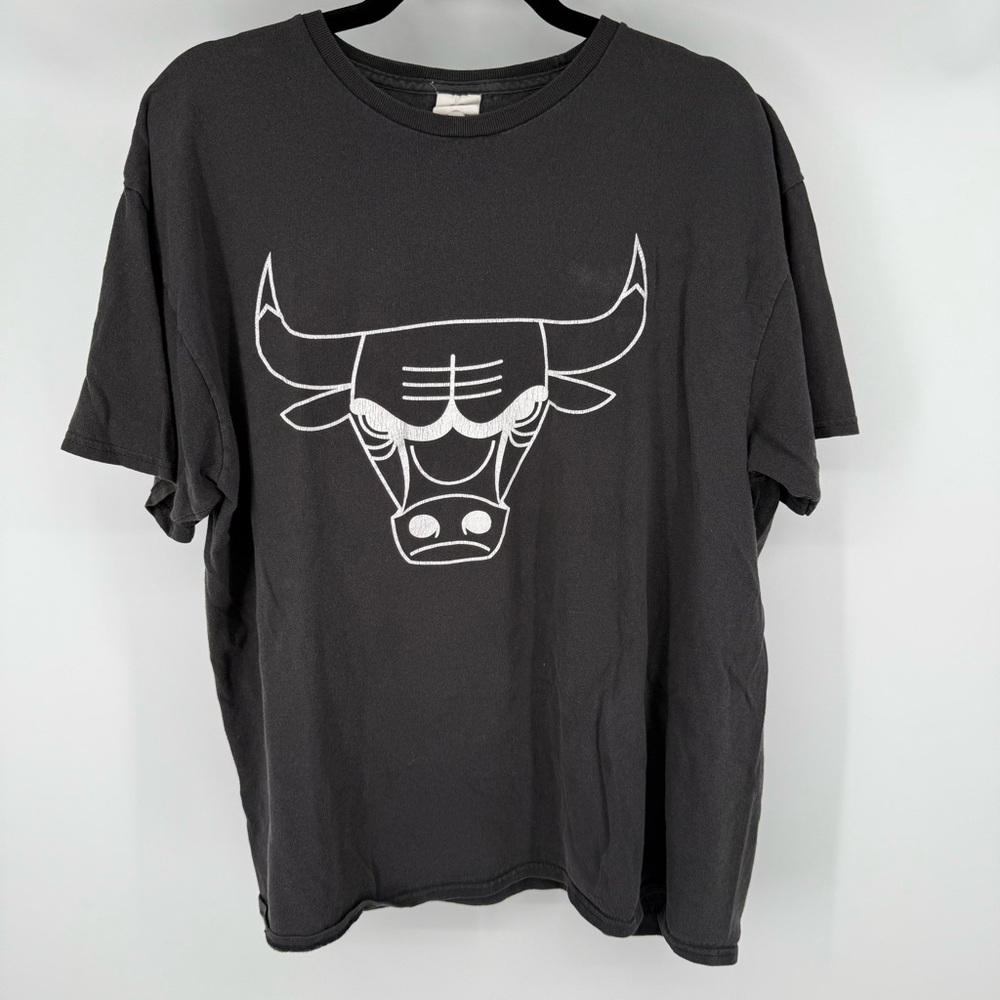 Vintage Y2K Chicago Bulls Black Graphic T-Shirt Men’s XL Basketball